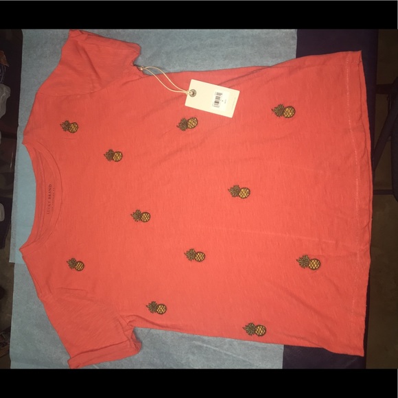 Lucky Brand Tops - Small Lucky Brand embroidered pineapple shirt
